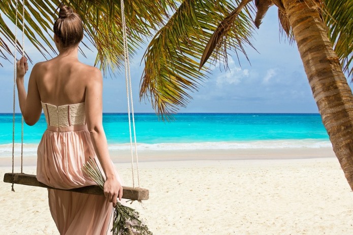 Mulher Balanco Praia Plena Mulher